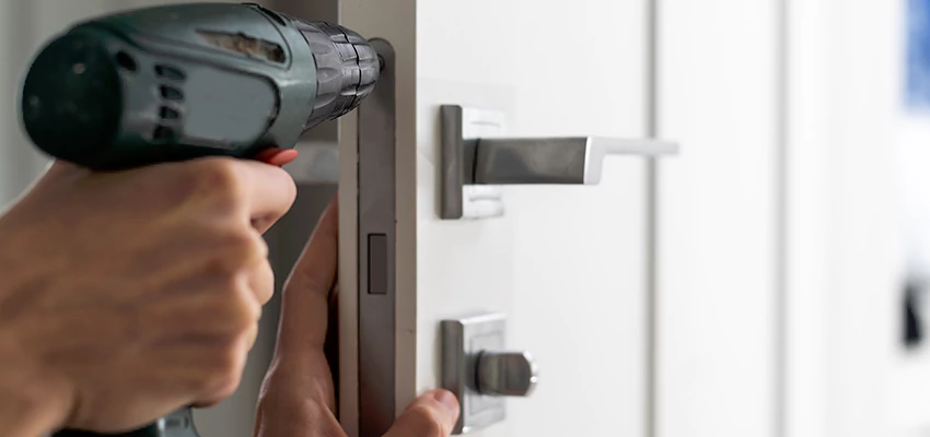 Locksmith For Lock Replacement Near Me in Hemet, CA