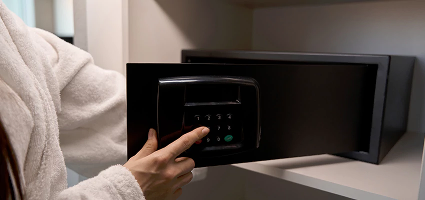 Safe Unlocking Service Company in Hemet, California